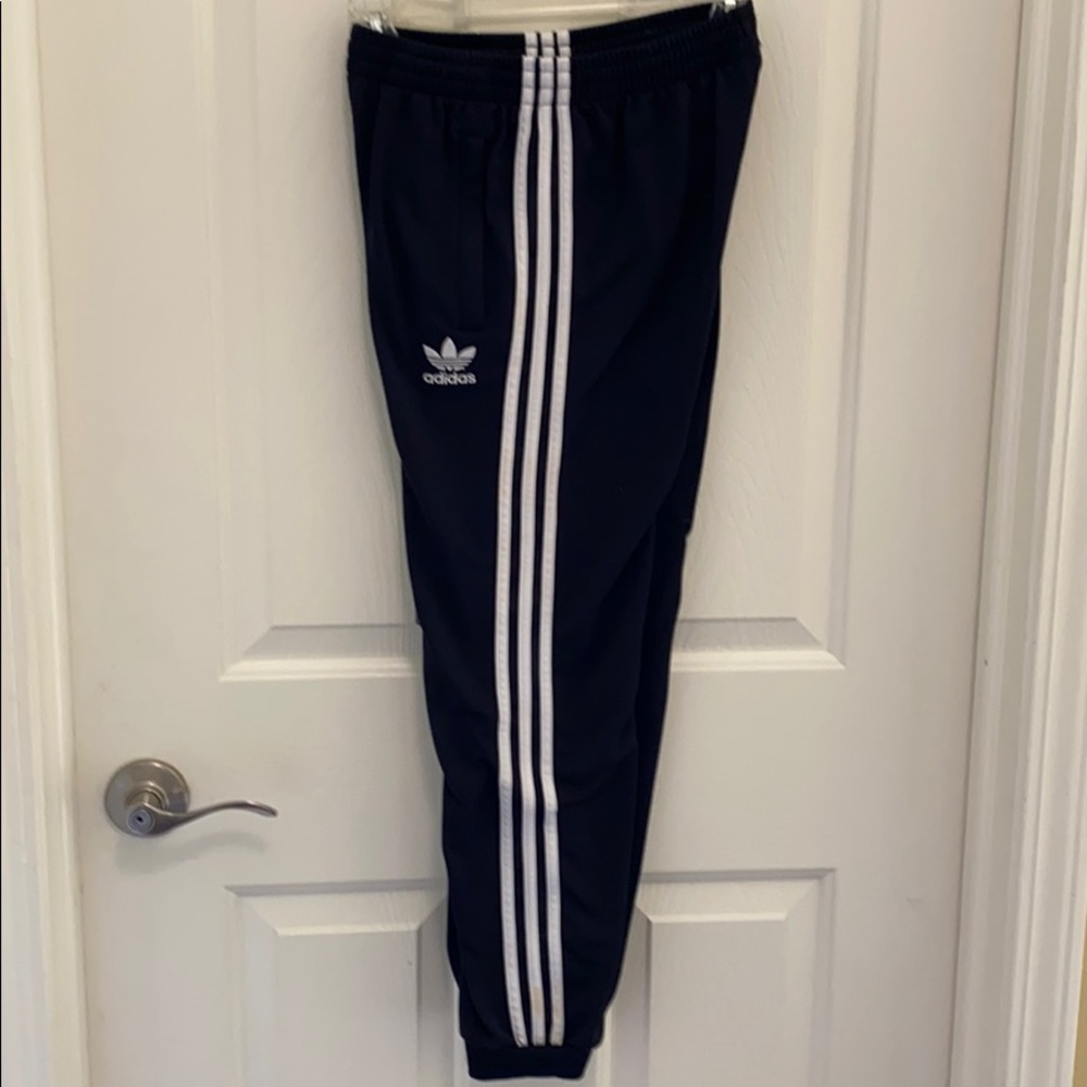 Adidas boys athletic joggers; size US M